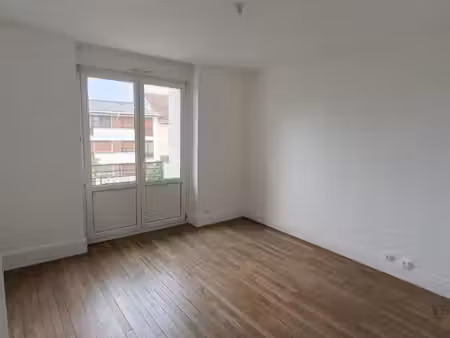 f3 quartier nabecor-ancien renove