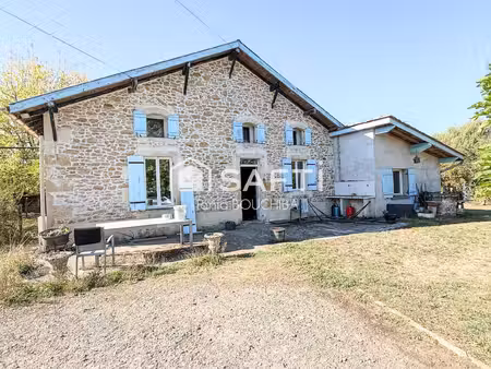 184 m2  4500 m2 de terrain: 1000 projets