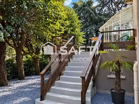 demeure d’exception – 379 m² habitables – parc arboré de 2 200 m² – saint-étienne bellevue
