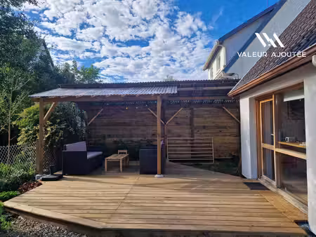 maison individuelle rénovée avec jardin et sous-sol