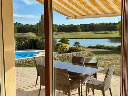 saint andré des eaux  sur le golf international de la baule  spacieuse villa de 240 m²