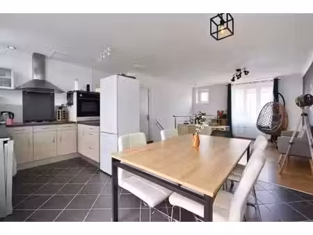 location maison 3 pièces 82 m² à cholet (49300)