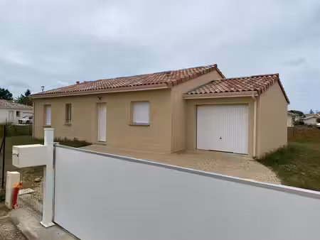 location maison 4 pièces 89m² negrepelisse 82800