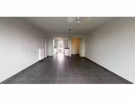 appartement à louer à westrozebeke pour € 750 avec 2 chambres à coucher