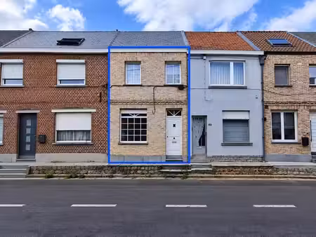 charmante maison - 3ch - grenier - beau potentiel à okegem