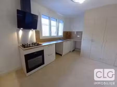 location appartement 3 pièces à quimper (29000) : à louer 3 pièces / 70m² quimper