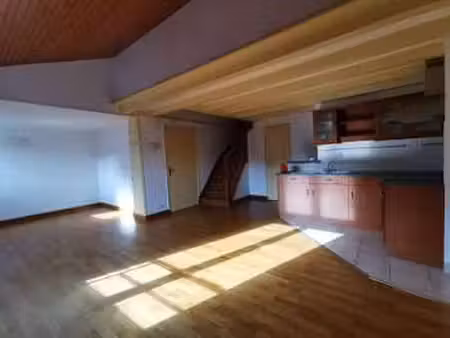 location appartement 2 pièces à saint-avé (56890) : à louer 2 pièces / 47m² saint-avé