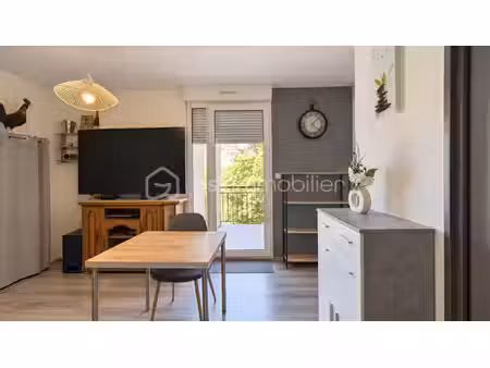 appartement de 21 24 m² à dieulefit