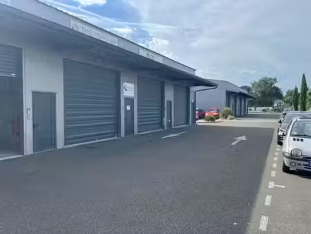 location local d’activités saint andre de cubzac 33240 150m²