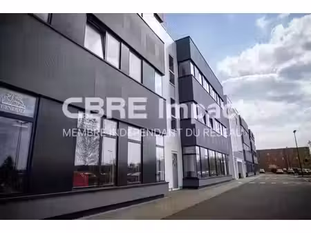 location bureau bezannes 810 m²