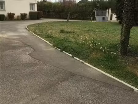 vente local d'activités morieres les avignon 404 m²