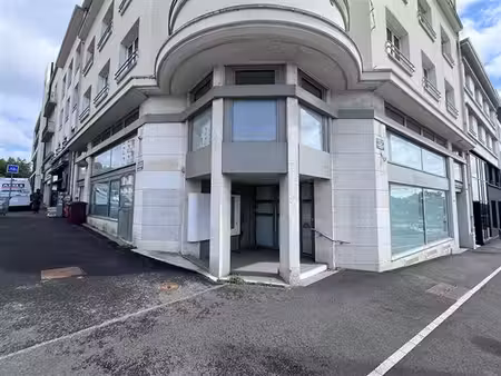 location bureau brest 210 m²