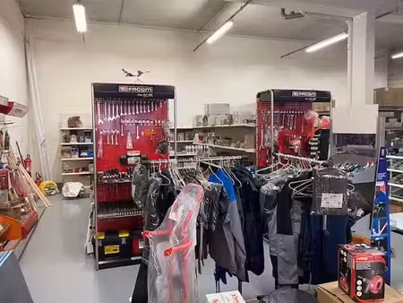 location local d'activités colombes 650 m²