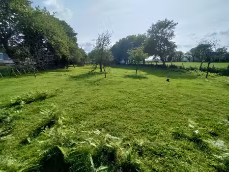 achat terrain 1 100m² loyat 56800