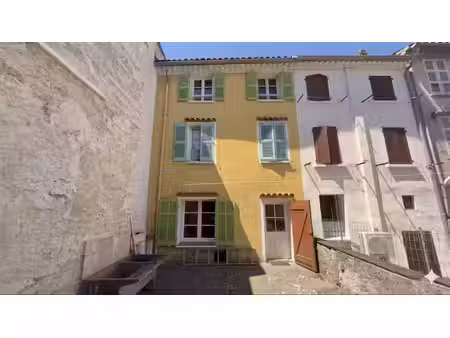 vente immeuble 192 m² à gonfaron (83590)  187 000 €