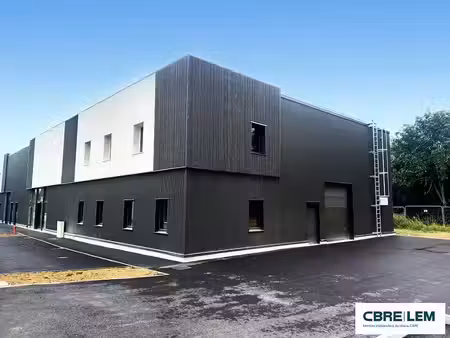 vente local d'activités cormelles le royal 253 m²