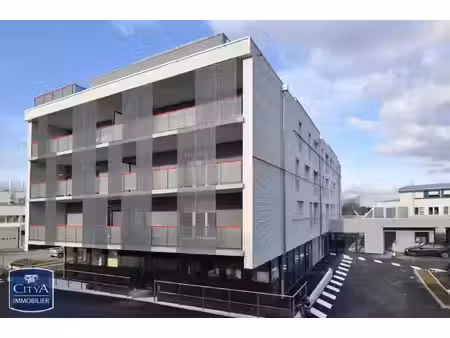 appartement à louer 2 pièces 48.2 m² - laval (53) - 512€