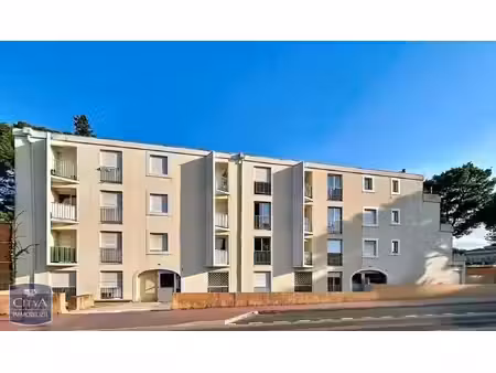 parking à louer 11 m² - montpellier (34) - 255€