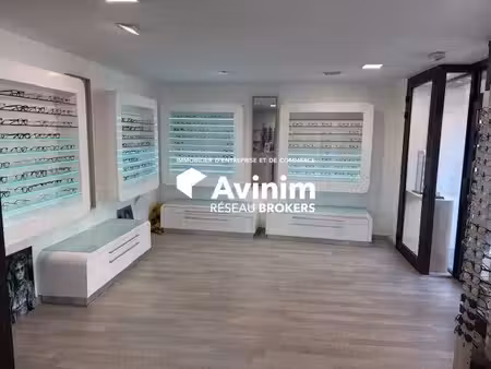 location commerce marseille 13009 50m²