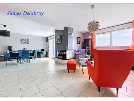maison de 7 pièces sur terrain arboré à montdidier
