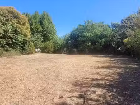 vente terrain à châteauneuf-de-gadagne (84470) : à vendre / 518m² châteauneuf-de-gadagne