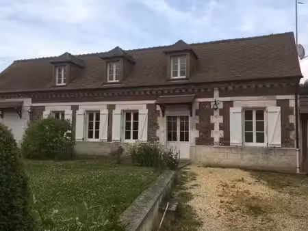 location maison 5 pièces 113 m² à marest-sur-matz (60490)  942 €