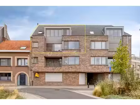 appartement te koop in wommelgem met 3 slaapkamers