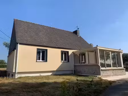 location maison 4 pièces 87.2 m² à langoëlan (56160)  750 €