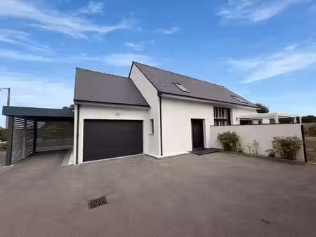 maison de prestige en vente crach  bretagne