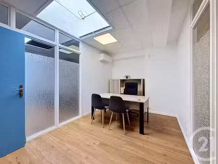 location locaux professionnels à bordeaux (33000)  1 820 €