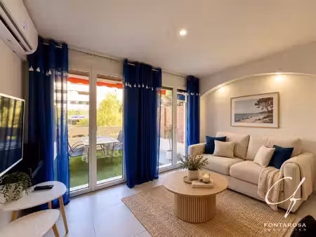 studio cabine entièrement rénové – à proximité immédiate de port-fréjus