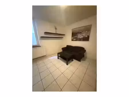 appartement à louer à rue de suisse saint-gilles (vbe66857)