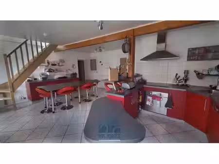 maison de bourg 7 pièces avec garage
