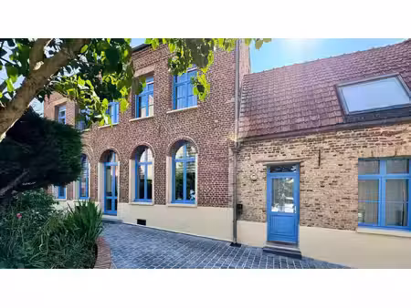 superbe maison bourgeoise individuelle rénovée avec jardin pay
