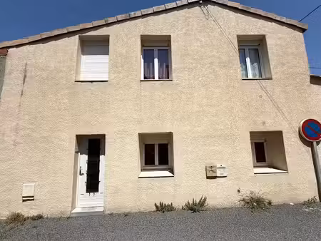 vente locaux professionnels 5 pièces 110 m² à blaye (33390)  139 000 €