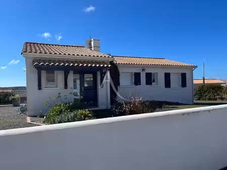 location maison 3 pièces  97.00m²  brem