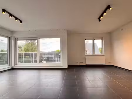 appartement te huur in nazareth-de pinte met 2 slaapkamers