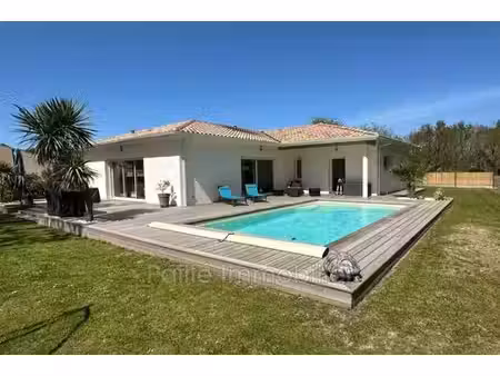 villa de 5 pièces de luxe en vente grayan  france