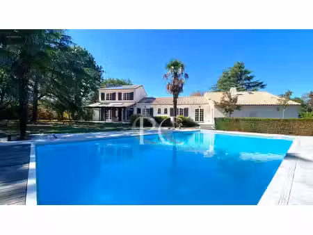 achat maison 10 pièces 287m²