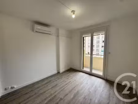 location appartement 1 pièce 24m² marseille 5ème