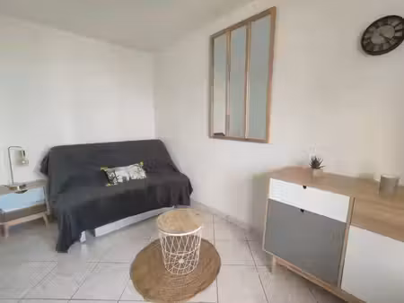 studio accès plage