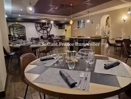 vente locaux professionnels 6 pièces 247 m² à les mees (04190)  269 000 €