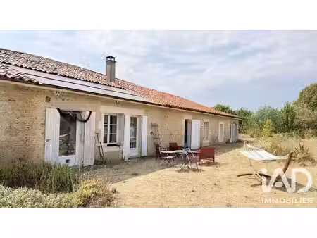 maison de campagne à champagné-saint-hilaire (86160)
