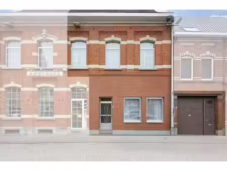grande et charmante maison avec dépendance à itterbeek.