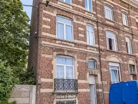 maison de maître aux beaux volumes et au grand potentiel