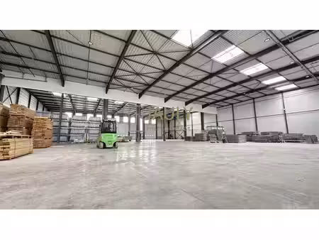 location entrepôt villenoy 77124 2507m²