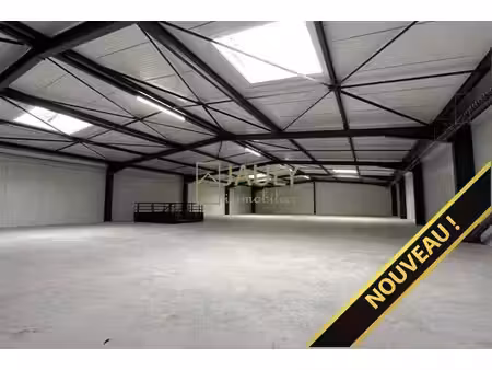location local d’activités meaux 77100 900m²