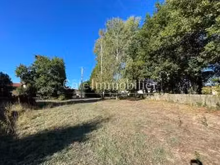 vente terrain à saint-aignan-grandlieu (44860) : à vendre / 718m² saint-aignan-grandlieu
