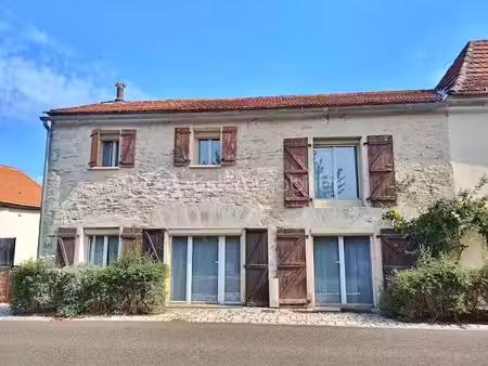vente maison 4 pièces 99.14 m² à mercuès (46090)  149 900 €