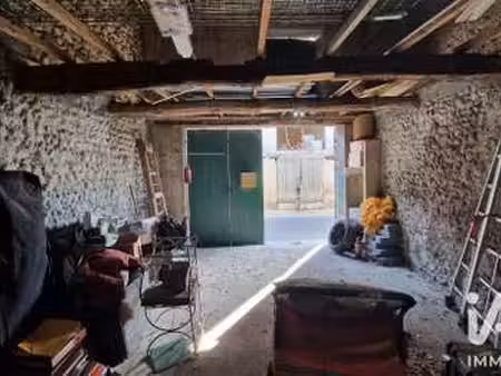 vente maison à valensole (04210) : à vendre / 32m² valensole